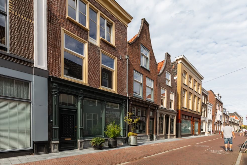 restauration of shop fronts Haarlemmerstraat, Leiden - MW architectuur - architect in Leiden (2)